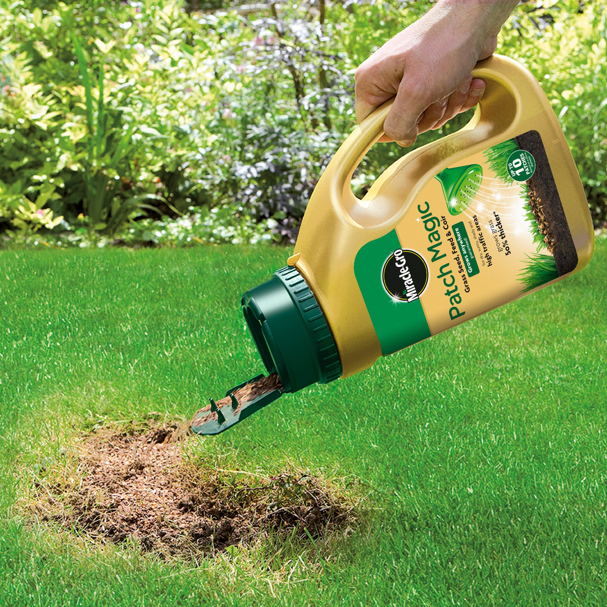 Miracle-Gro MIRACLE-GRO® Patch Magic® Grass Seed, Feed & Coir 1015g ...