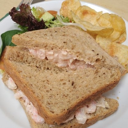 Prawn Marie Rose Sandwich