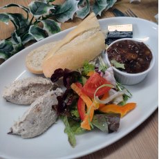 FESTIVE STARTER Smoked mackerel pate FESTIVE STARTER Smoked mackerel pate