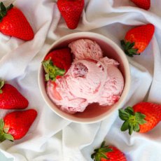 MARSHFIELD FARM Succulent Strawberry MARSHFIELD FARM Succulent Strawberry