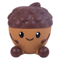 Pia Pinecone