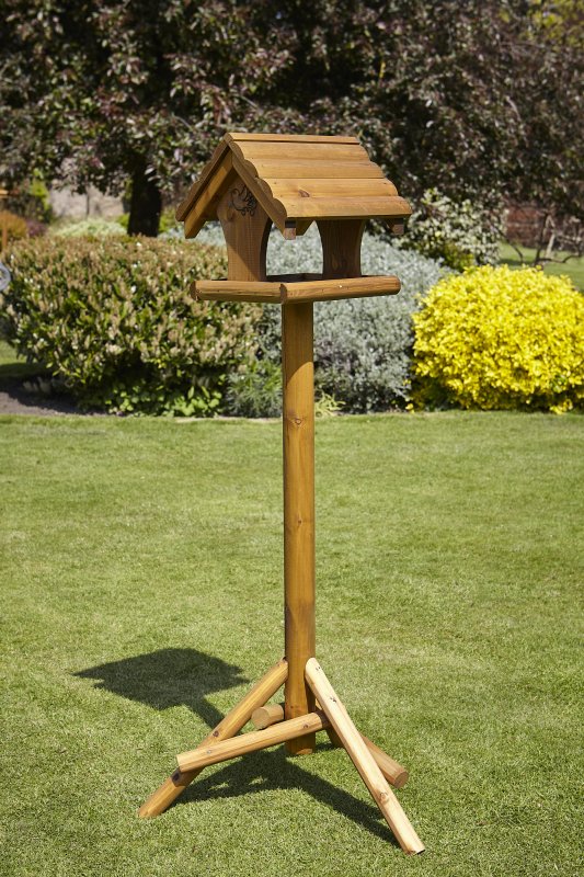 PRT060 Warbler Bird Table Lifestyle