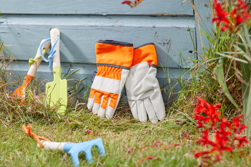 4710012 - Junior Riggers - Orange - Age 4-7 years - Insitu