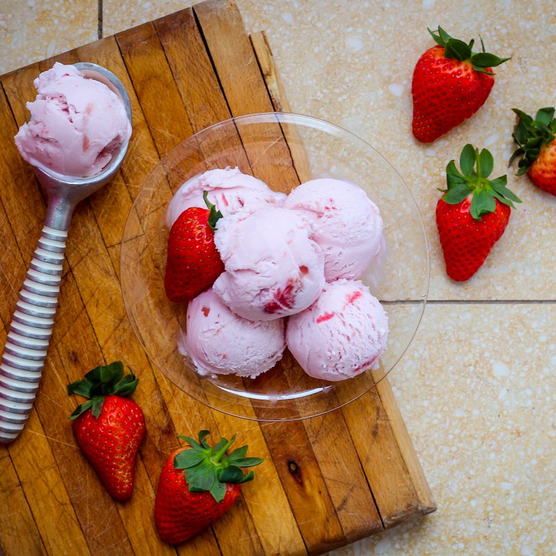 Marshfield Farm Ice Cream Plant Based Strawberry Square