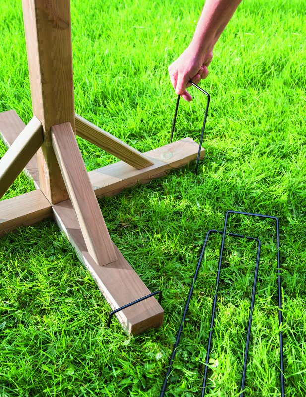 A03096_Bird_Table_Stabilising_Pegs_REF_IS_32841